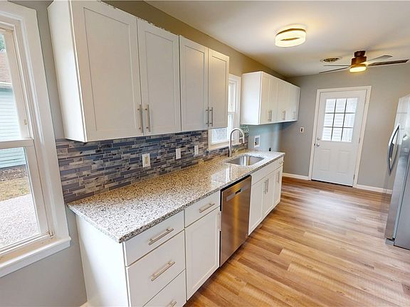 2nd image of 4755 Homewood Dr