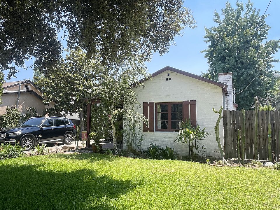 Front of house. Built in the 1920's.