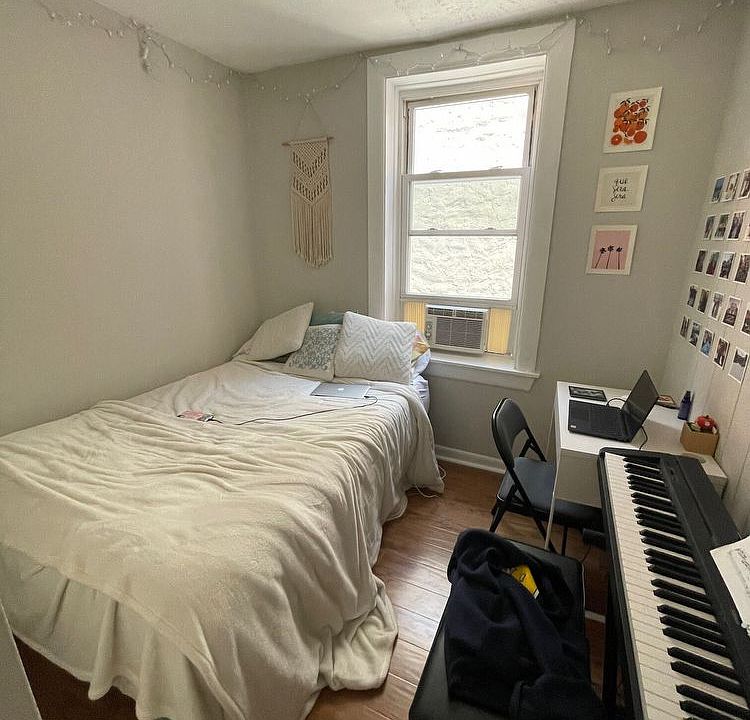 2nd image of 145 Endicott St #6-Z