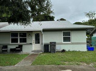 4611 Arthur St, Palm Beach Gardens, FL 33418