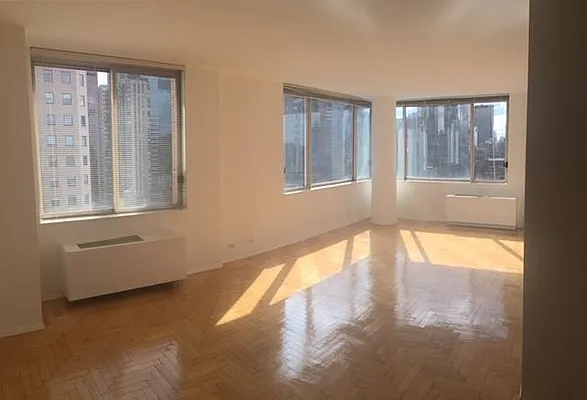 Rented by RELO REDAC INC. | media 11