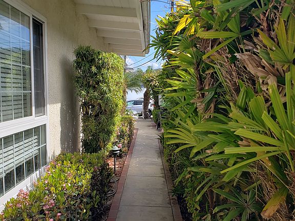 4th image of 109 Dolphin Ave APT 2