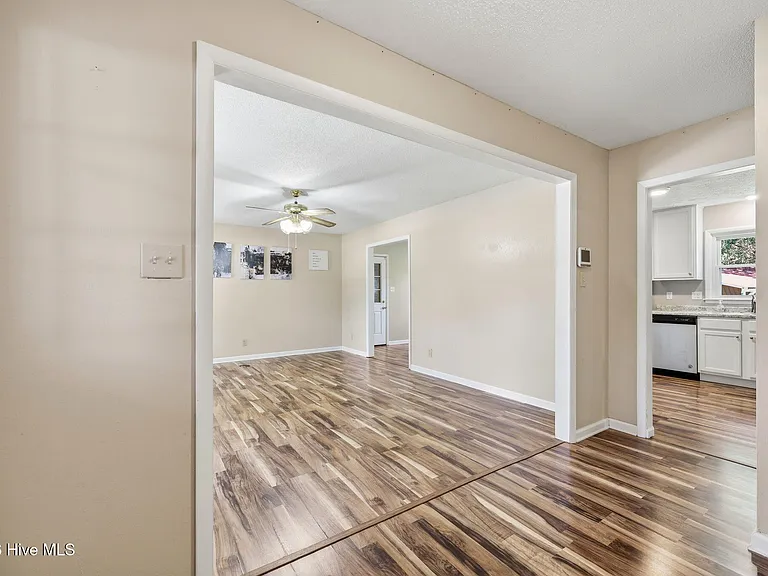 5914 Ormskirk Dr — Photo 3