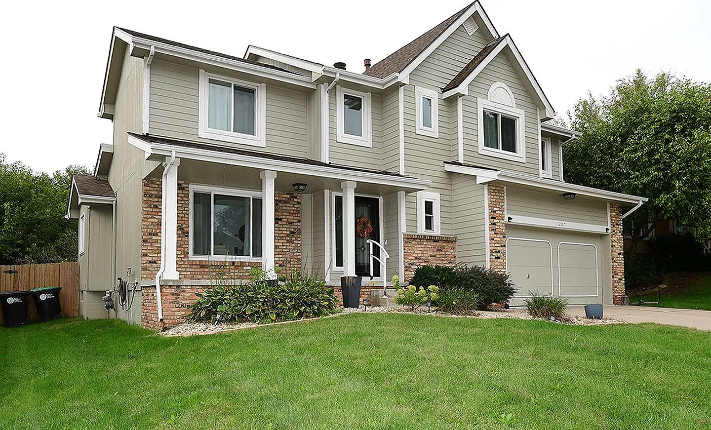 Stonegate - Furnished - 2 Story - 4bed - 4bath - 2car - Home — Photo 2