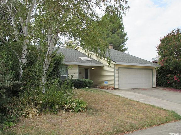 3rd image of 9748 Red Cedar Cir