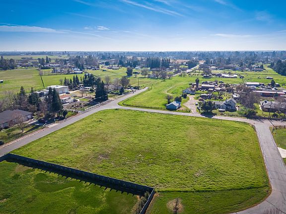 3rd image of 10685 Halfway Rd