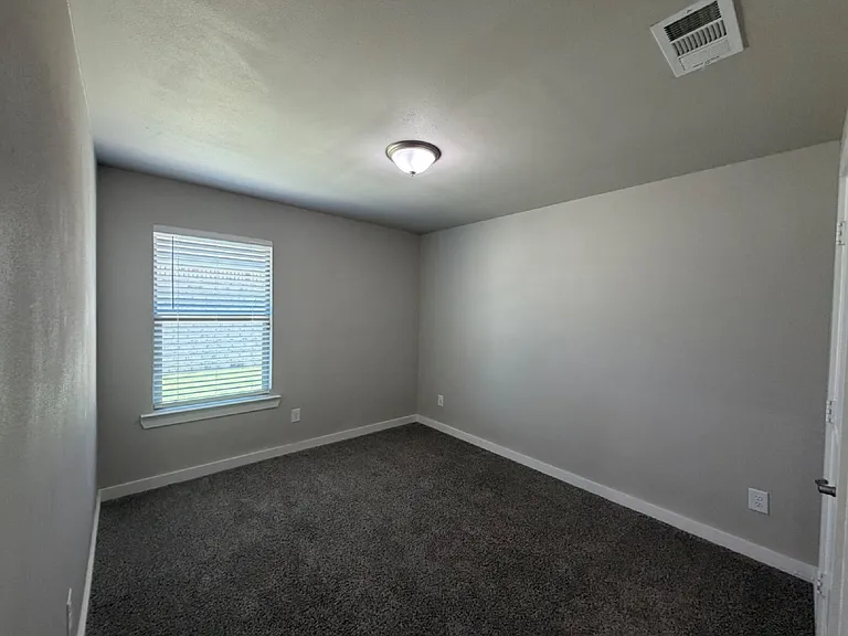 328 Ranger St — Photo 9