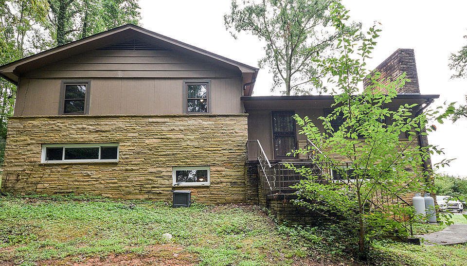 1st image of 250 Morgan Johnston Cir NE