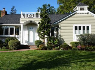 16 Cheshire Ave, Syosset, NY 11791