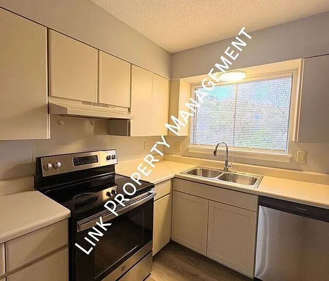 3403 Gail Dr — Photo 3