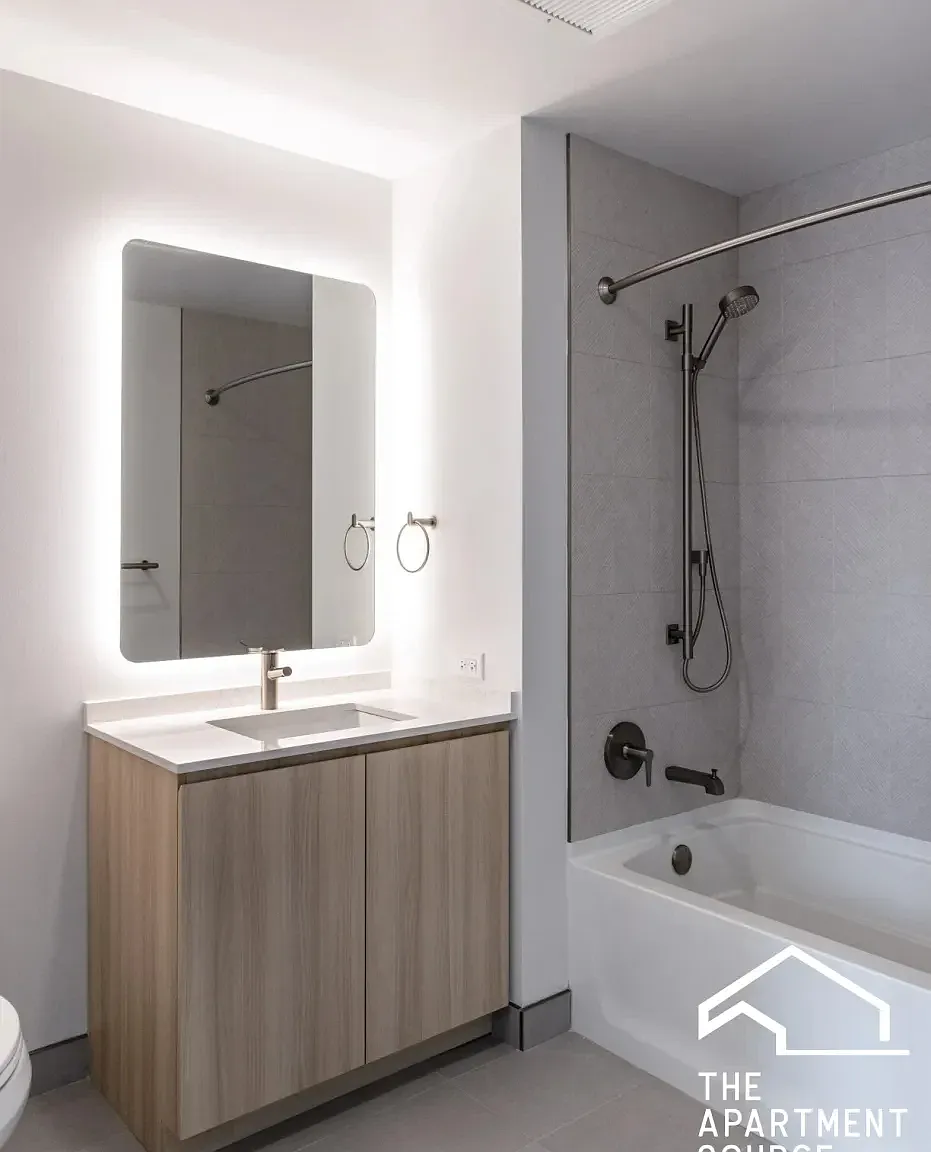 2 bed, $3,426 — Photo 4
