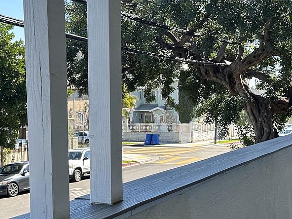 5th image of 1161 N Hobart Blvd #2
