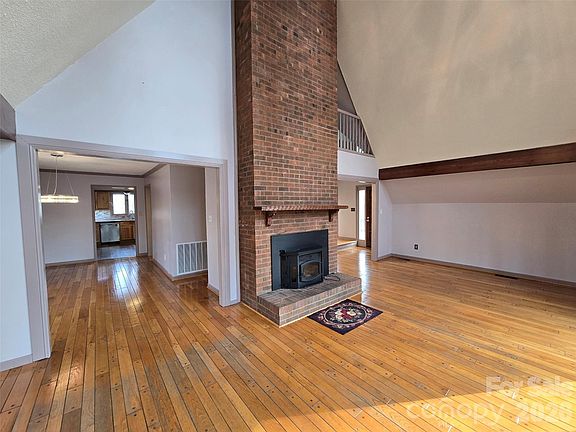 2nd image of 6782 Shiloh Rd