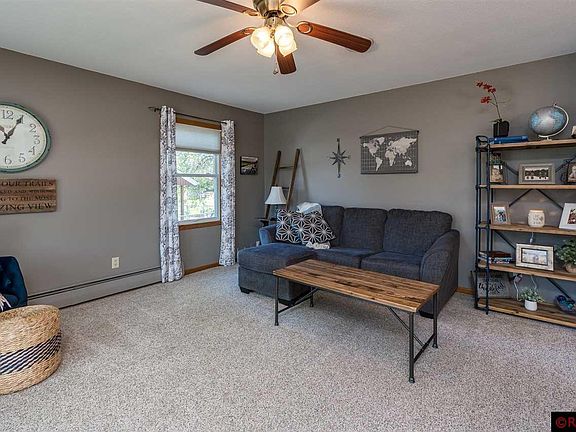 4th image of 108 N Manitou Dr