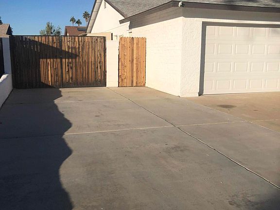 3rd image of 5524 W Via Camille