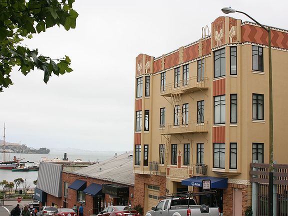 2nd image of 3030 Larkin St APT 207