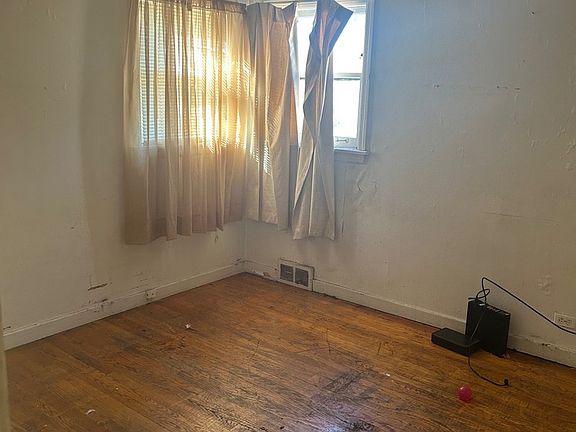 3rd image of 14522 S Union Ave