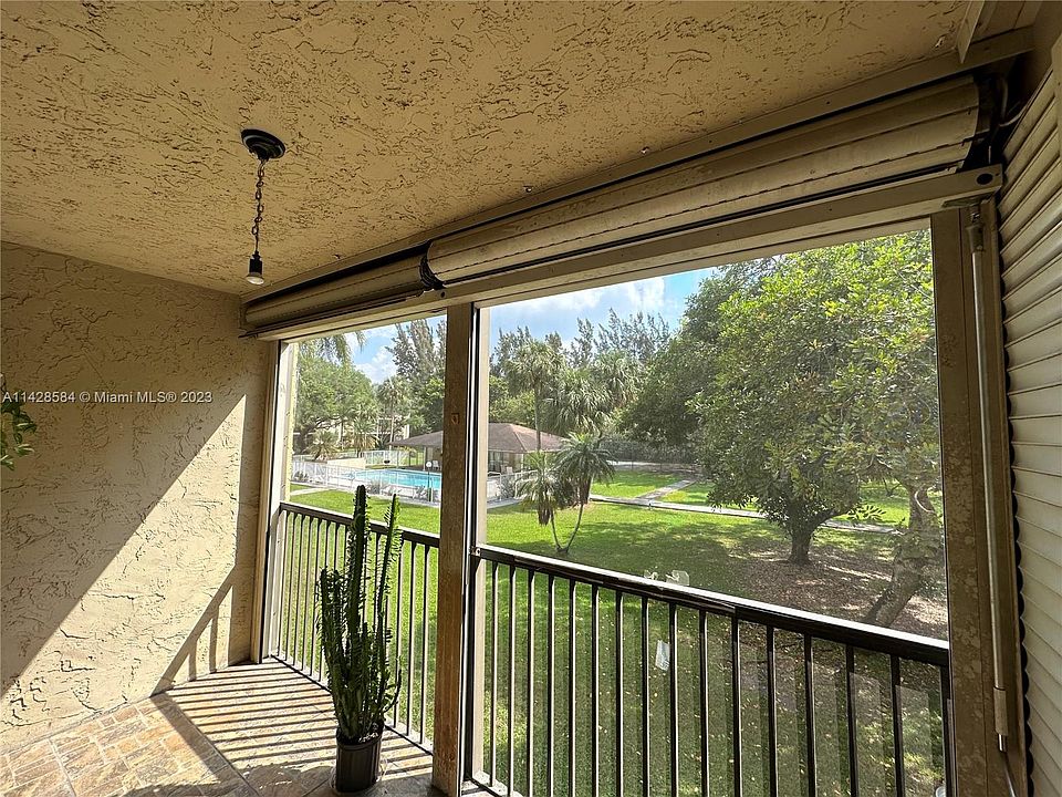 1st image of 5090 SW 64th Ave APT 201