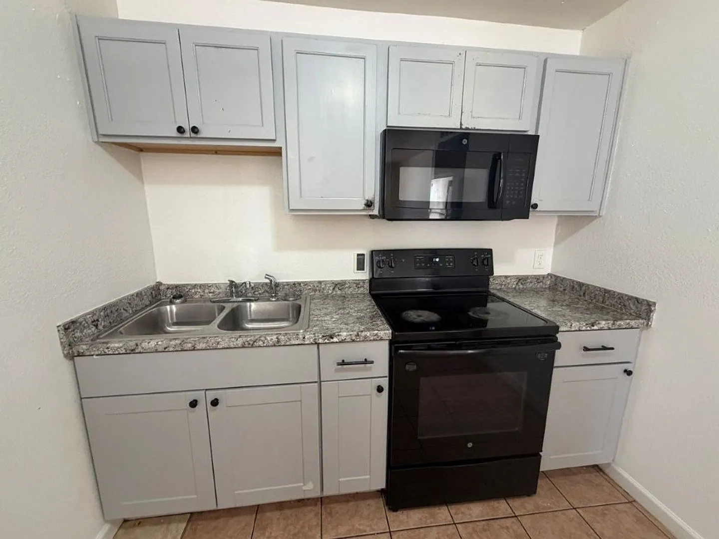 902 N 30th St Unit G - 1st floor — Photo 3