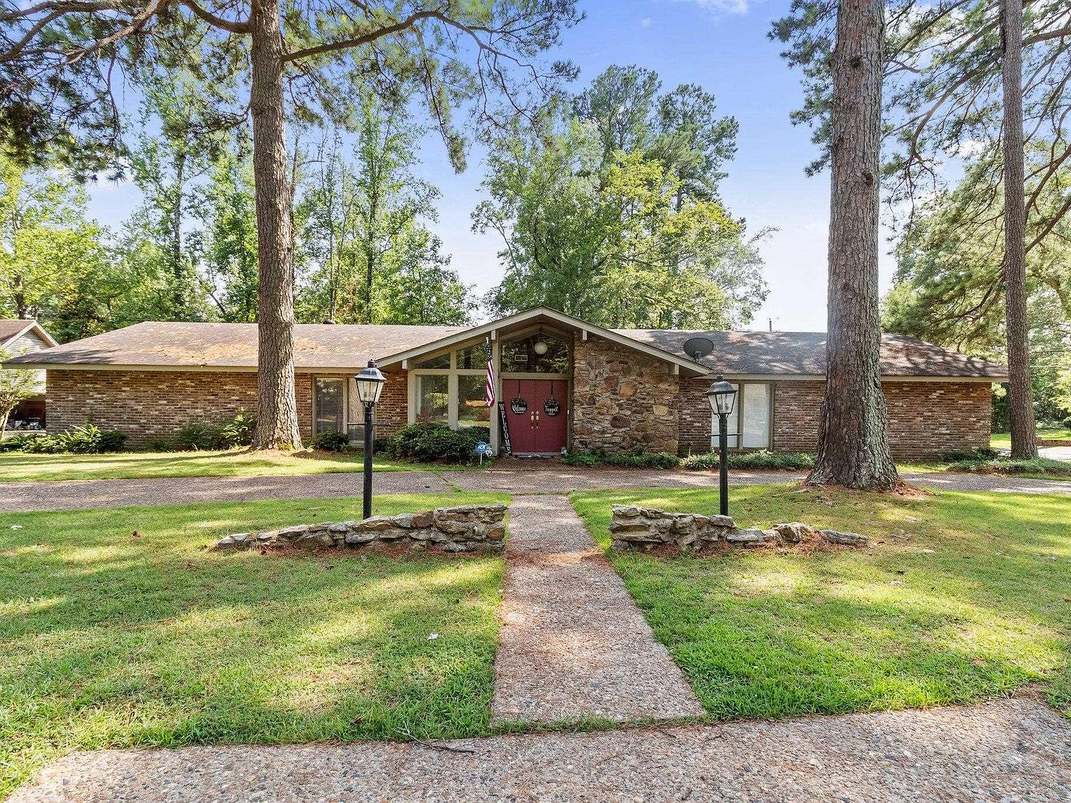 1 Hillcroft St, Pine Bluff, AR 71603 MLS 23021756 Zillow