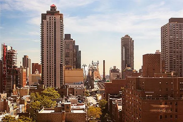 Sold by R New York | media 15