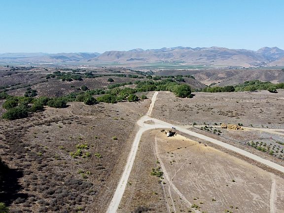 4th image of 2 Long Canyon Rd