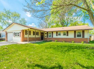 570 Sycamore Dr, Elk Grove Village, IL 60007