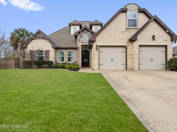 10415 E Landon Green Cir, Gulfport, MS 39503