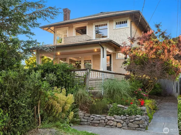 2302 N 46th Street, Seattle, WA 98103