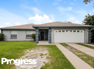 93 W Cedarwood Cir, Kissimmee, FL 34743