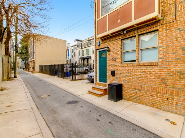 1142 N Galloway St, Philadelphia, PA 19123