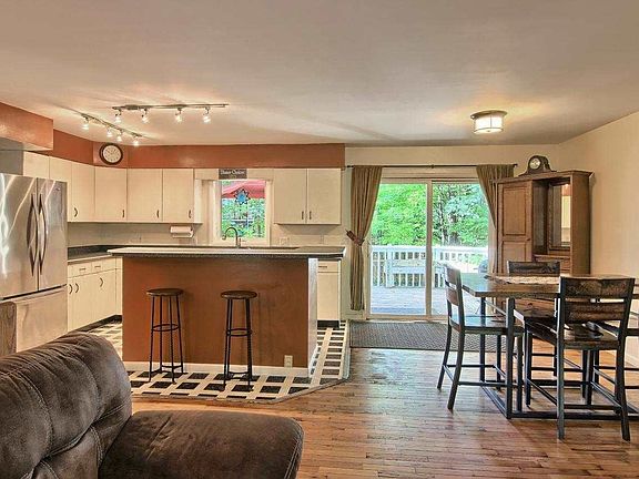 4th image of 1636 Indian Woods Dr