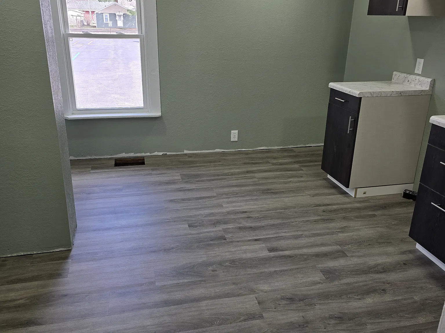 2 bed, 1200 sqft, $1,000 — Photo 3