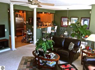 4001 Robin Hood Ln, Traverse City, MI 49686