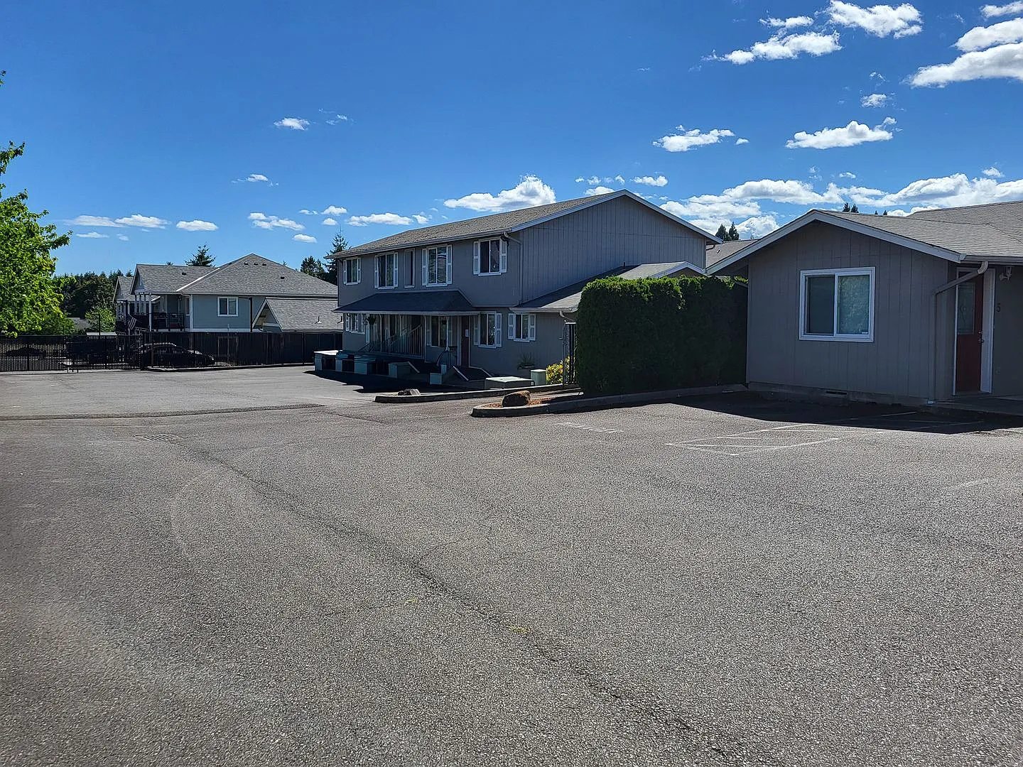 Riverrockapts — Photo 2