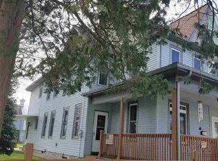 27 N Locust St, Palmyra, PA 17078