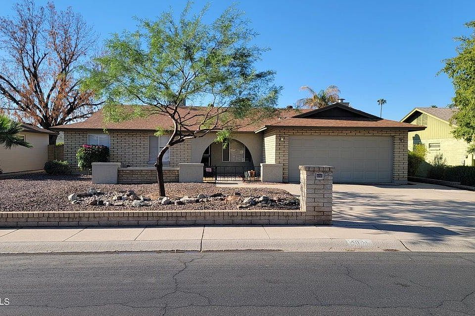 1st image of 4041 W Wood Dr