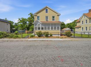 34 Ashley St, Springfield, MA 01105