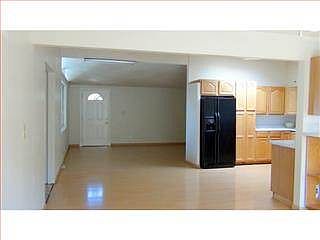 4th image of 1106 Blazingwood Dr