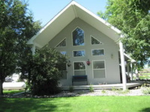 105 Billings St, Dwight, ND 58075