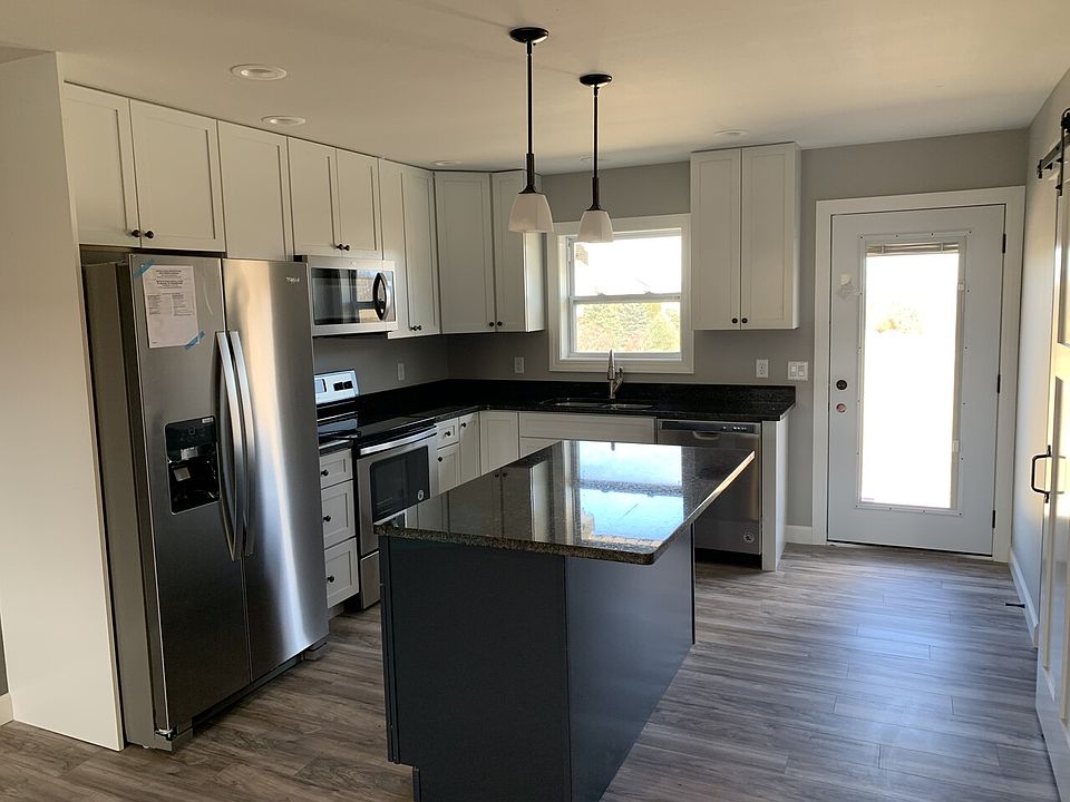2nd image of 3300 W 32nd St #3309