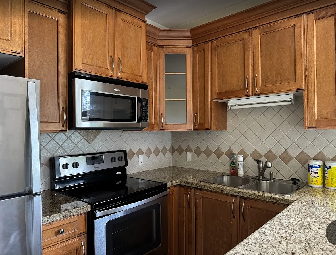 2 bed, 950 sqft, $2,250 — Photo 3