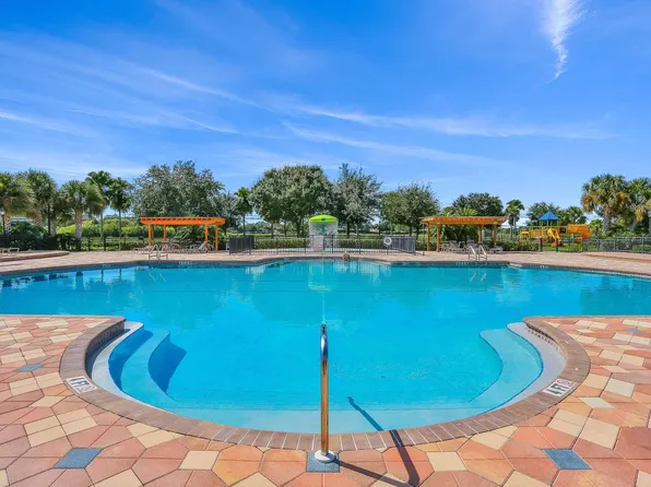 224 Fairway Isles Ln, Bradenton, FL 34212
