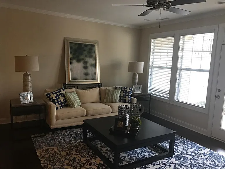 4226 Vallonia Dr — Photo 27
