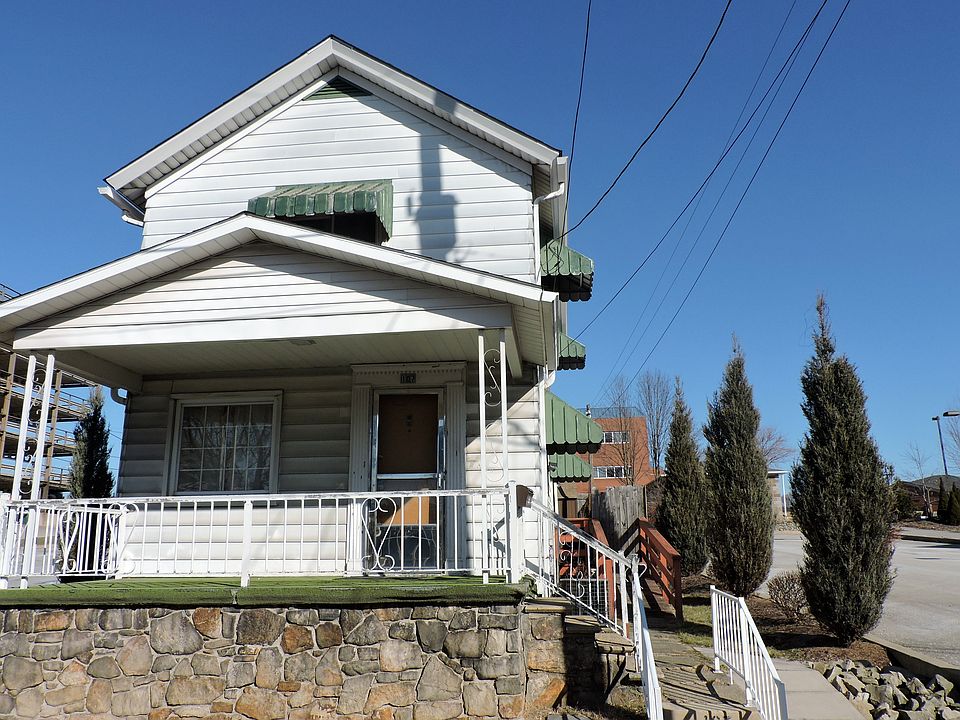 1st image of 107 S Washington Ave