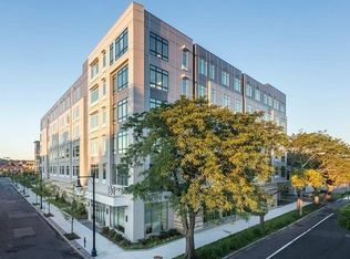180 Telford St #212, Brighton, MA 02135