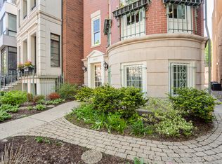 2031 N Howe St #1, Chicago, IL 60614