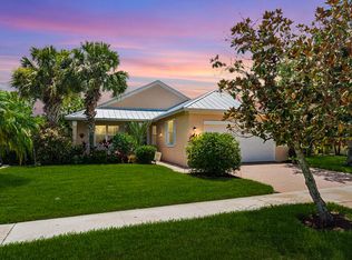 187 NW Willow Grove Ave, Port Saint Lucie, FL 34986
