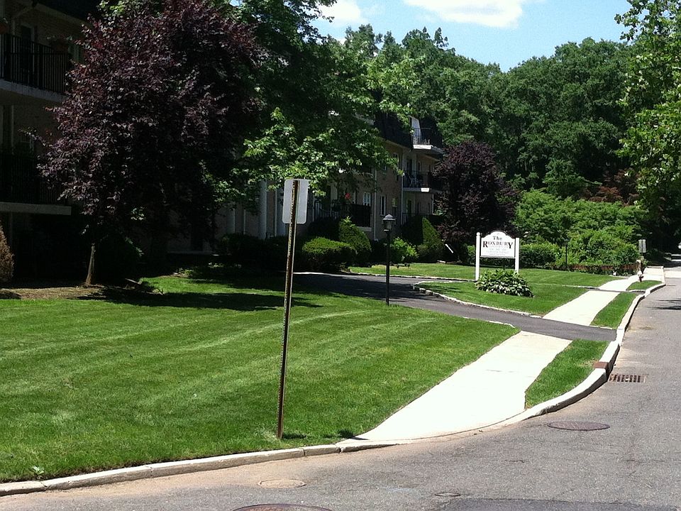 1st image of 550 Fairview Ave #202-5202