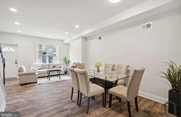 3 bed, 1400 sqft, $2,000 — Photo 3